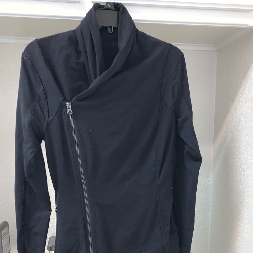 Lululemon Black asymmetrical jacket